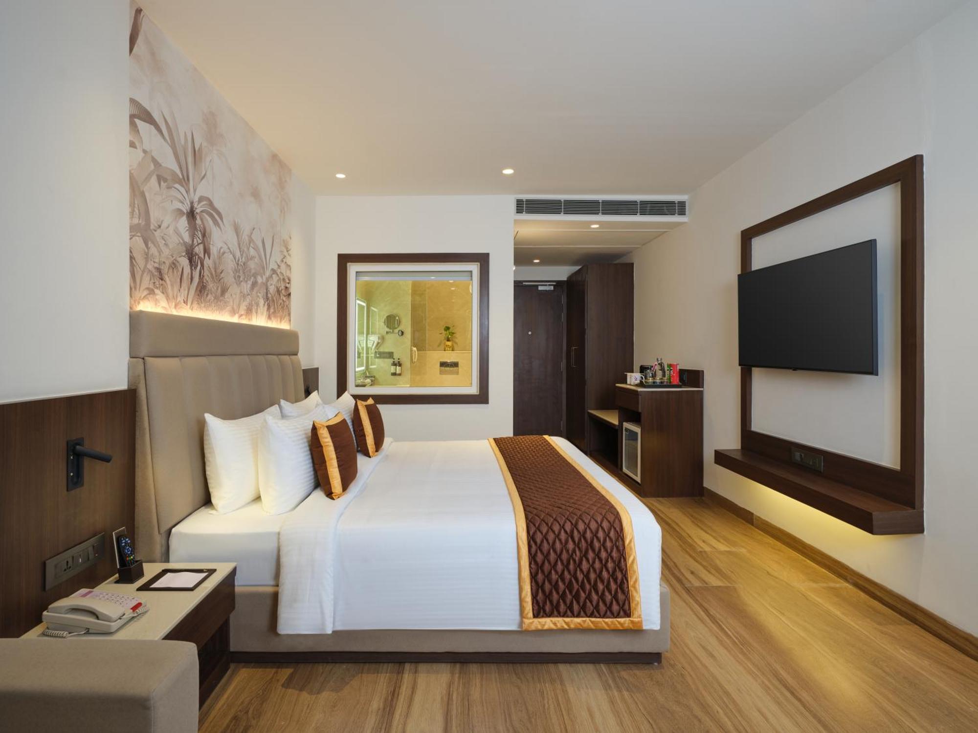 Regenta Place กวาลิออร์ ภายนอก รูปภาพ